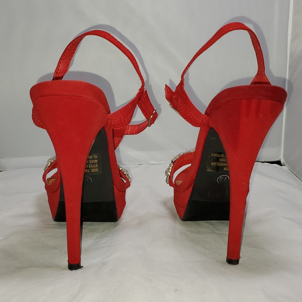 Red Two Lips Rhinestone Heels Size 7.5 - Picture 4 of 7